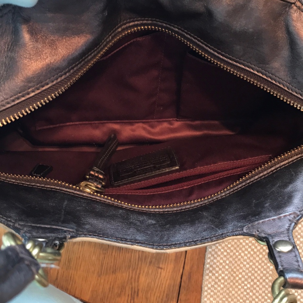 Coach purse - Picture 3 of 3